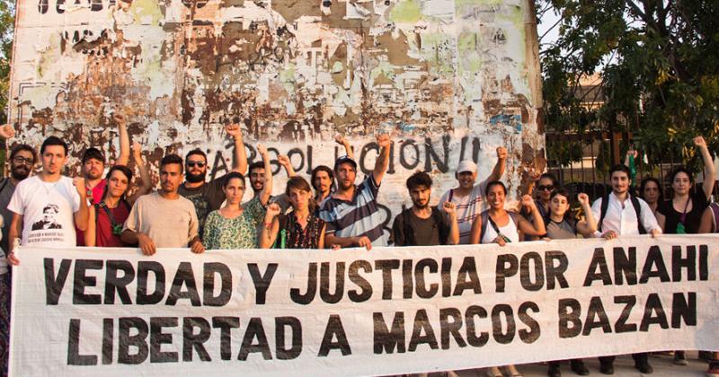 Nueva marcha para pedir la liberacioacuten de Marcos Bazaacuten