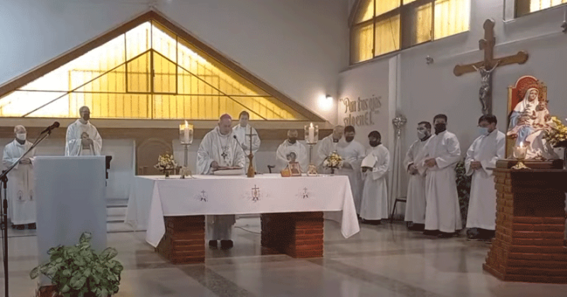 Realizaron la misa exequial por el padre Miguel Mangini