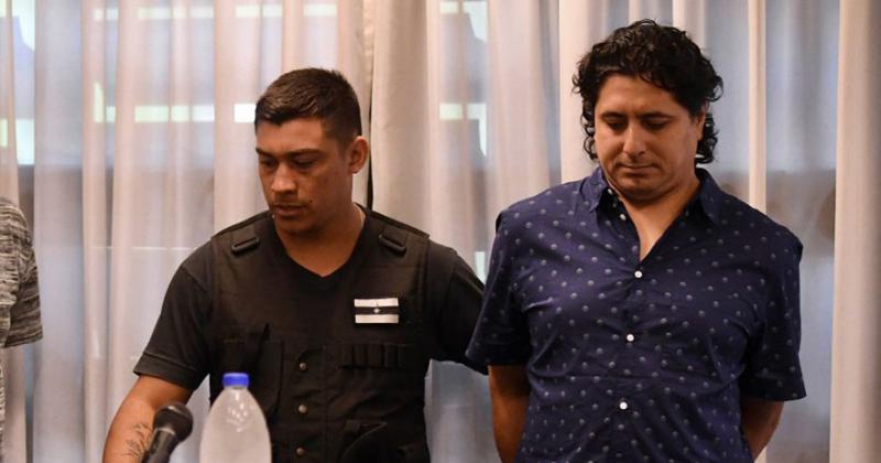Bazaacuten seguiraacute detenido a la espera del juicio por el femicidio de Anahiacute