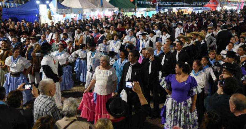 Lomas- planifican actividades para fortalecer las tradiciones argentinas