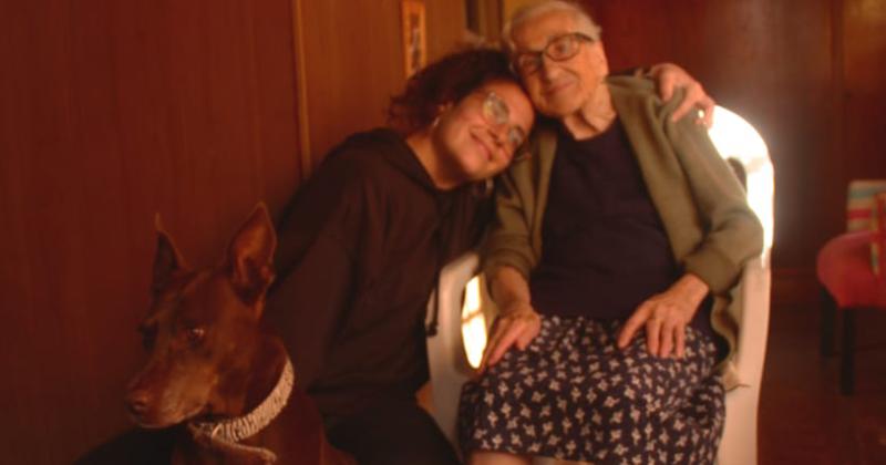 Jazmín y su Nona