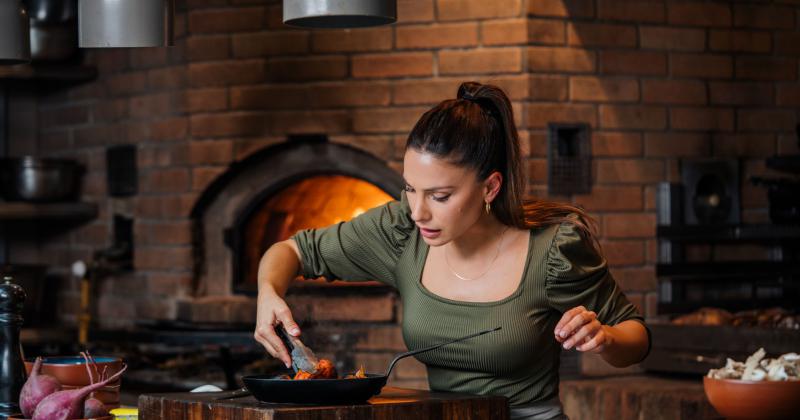 Tefi Russo recorreraacute la gastronomiacutea de la Provincia