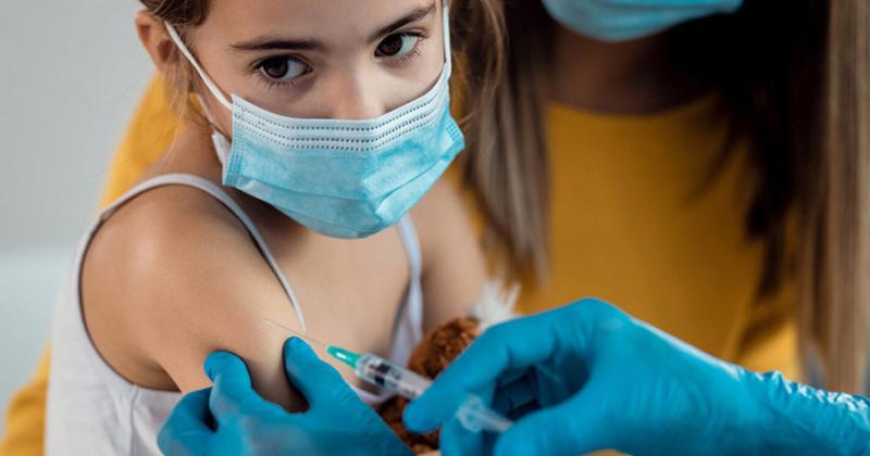 Desde hoy vacunación libre contra el Coronavirus para menores de entre 6 meses y 2 años en provincia de Buenos Aires