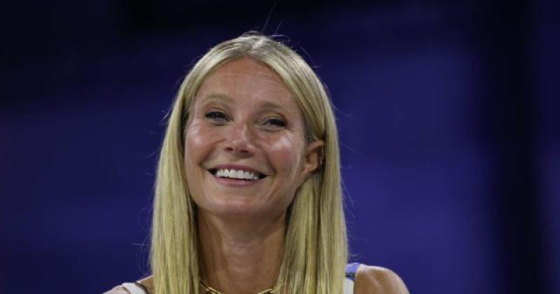 La actriz Gwyneth Paltrow celebroacute sus 50 antildeos con un desnudo