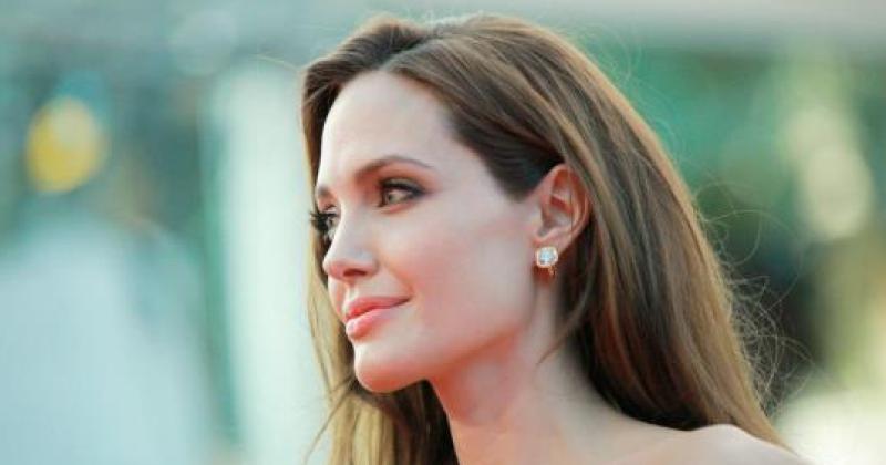 La graviacutesima acusacioacuten de Angelina Jolie contra Brad Pitt