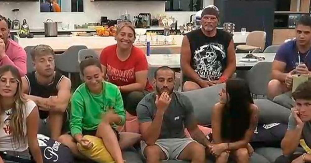 Cuatro nominados en una noche poleacutemica en Gran Hermano