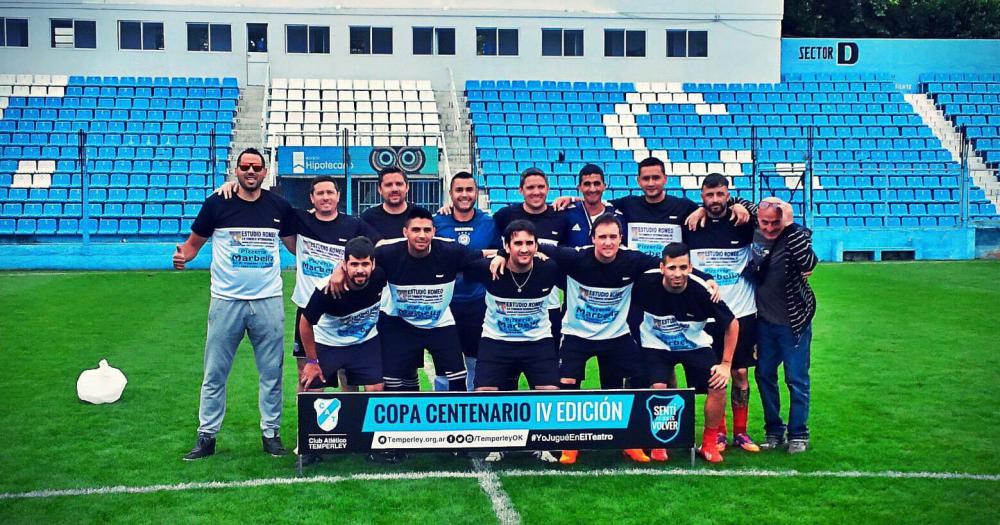 Jugar en tu cancha- el suentildeo que Temperley le cumple a los hinchas