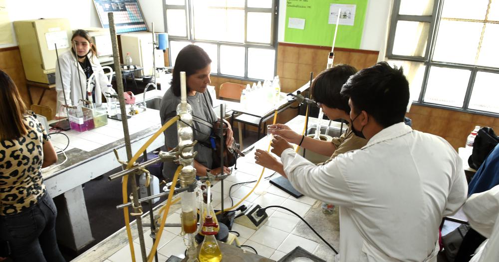 Asiacute fue la muestra anual en la Escuela Teacutecnica Ndeg3 de Temperley