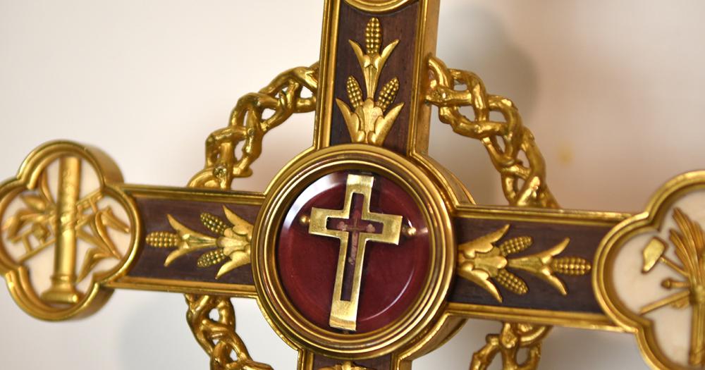 Banfield y la historia detraacutes de una reliquia- las astillas de la cruz de Jesuacutes