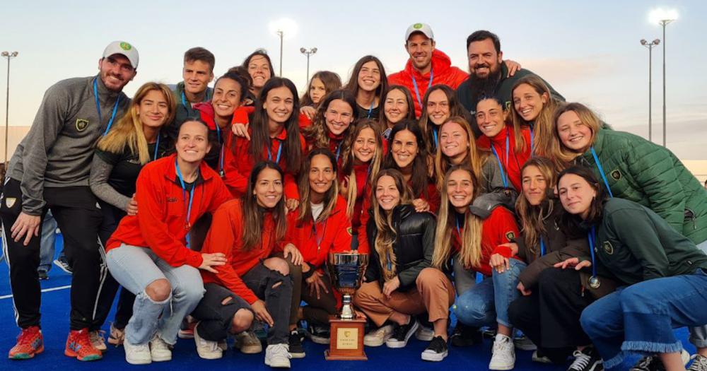 Lomas y la copa de la Superliga