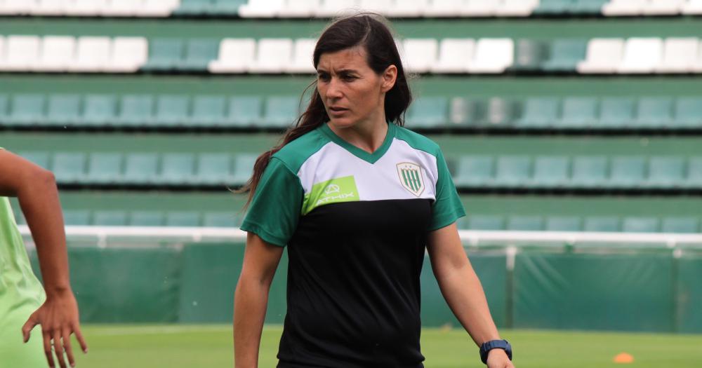 Indiana Fernndez planifica el  debut de Banfield en Primera