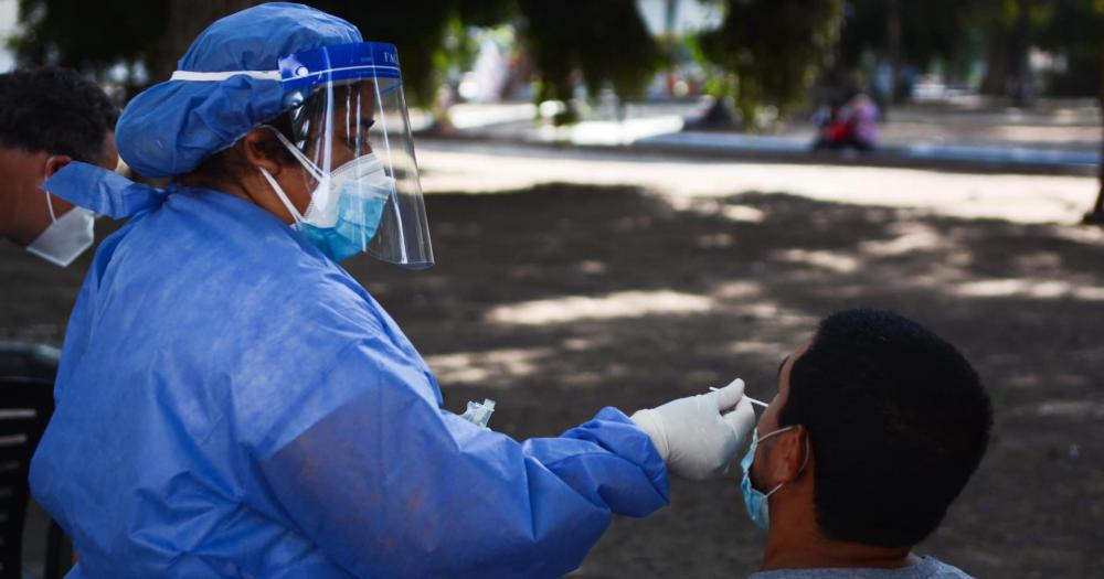 Se registró un descenso en los casos de Coronavirus en la Argentina en la última semana
