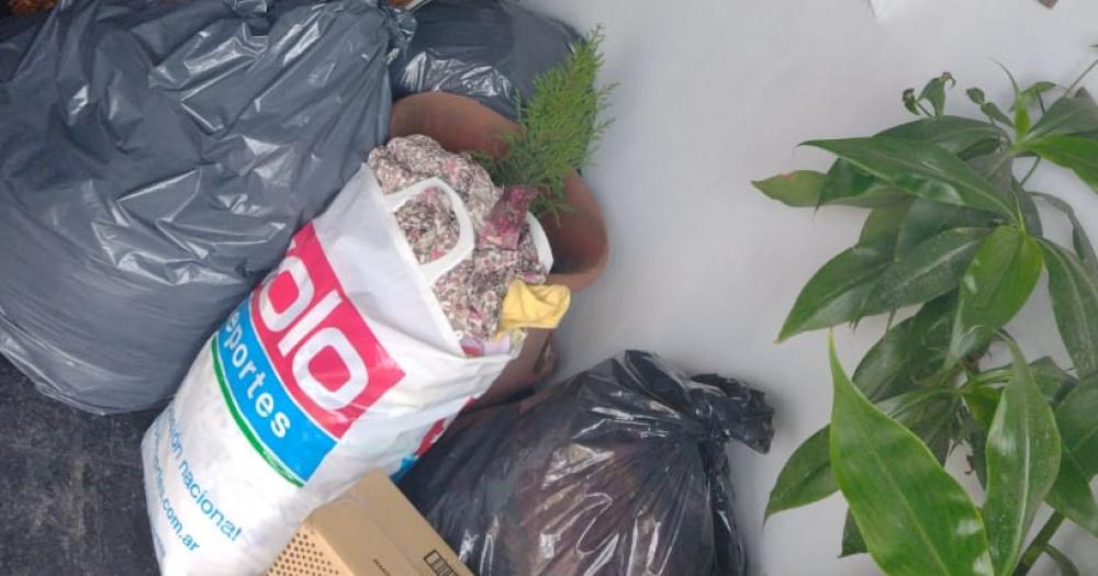 Llevaron mercadería y ropa para el ropero solidario del espacio ubicado en M�rmol