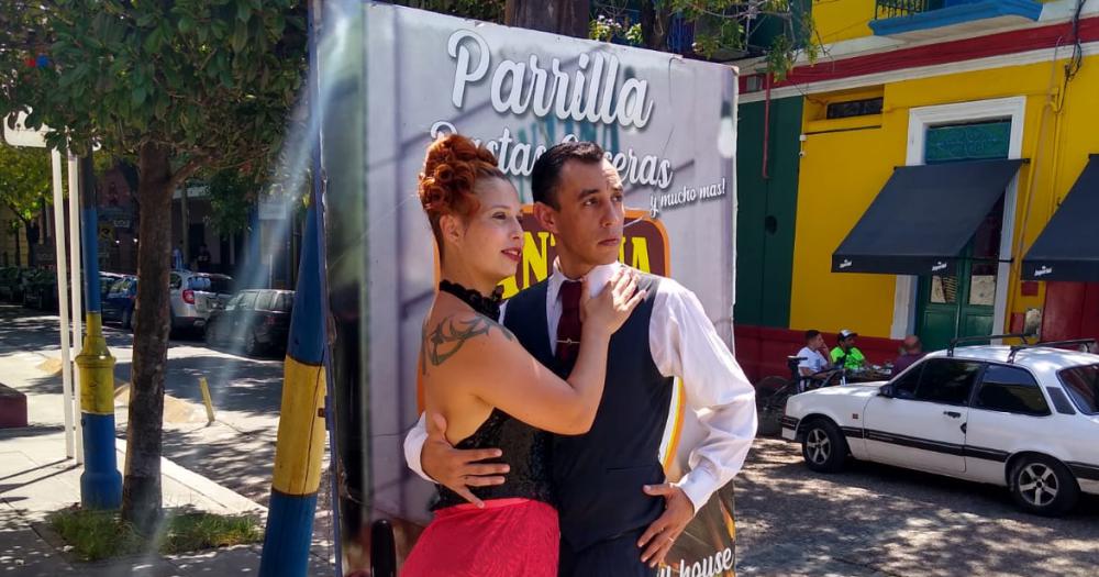 Lucas y Melina representar�n a Lomas en la ciudad de Salto