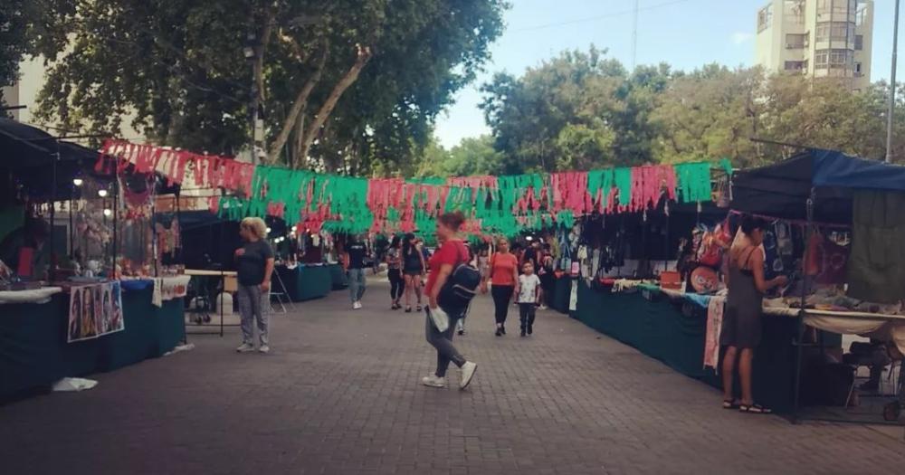 La Feria de Artesanos lleva m�s de 40 años en Lomas