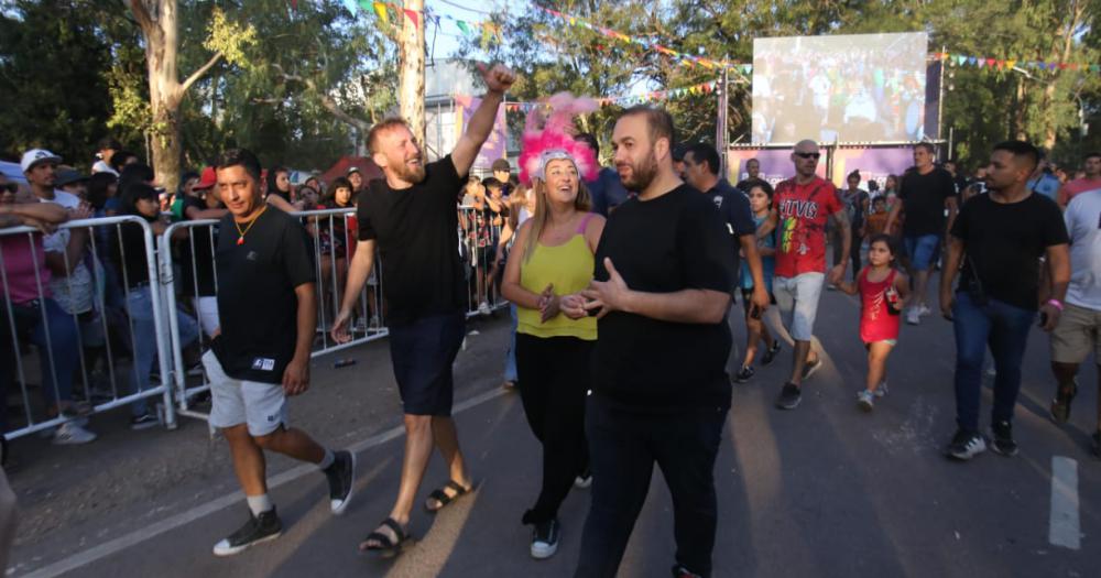 Daniel Cardozo La Joaqui y Damas Gratis cerraron a pleno el Carnaval en Lomas