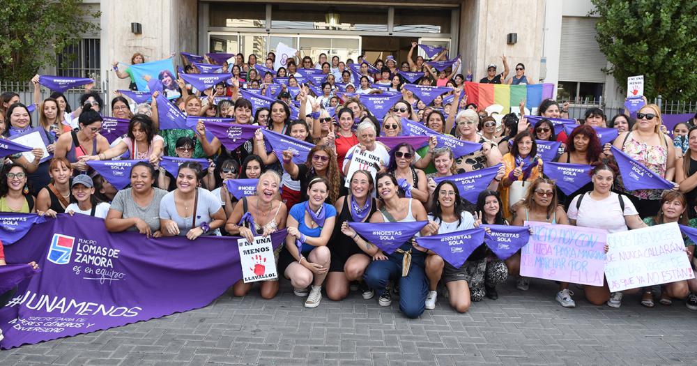 Feliz día de lucha Mujeres y diversidades se reunieron en el Palacio Municipal