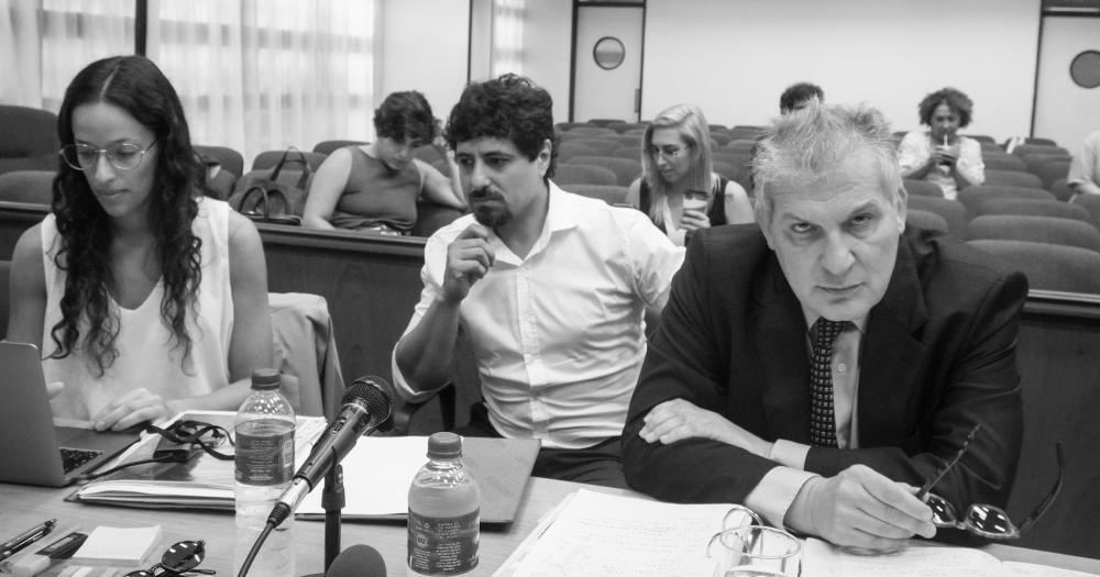 Marcos Bazn y sus abogados defensores Camila Calvo y Manuel Garrido