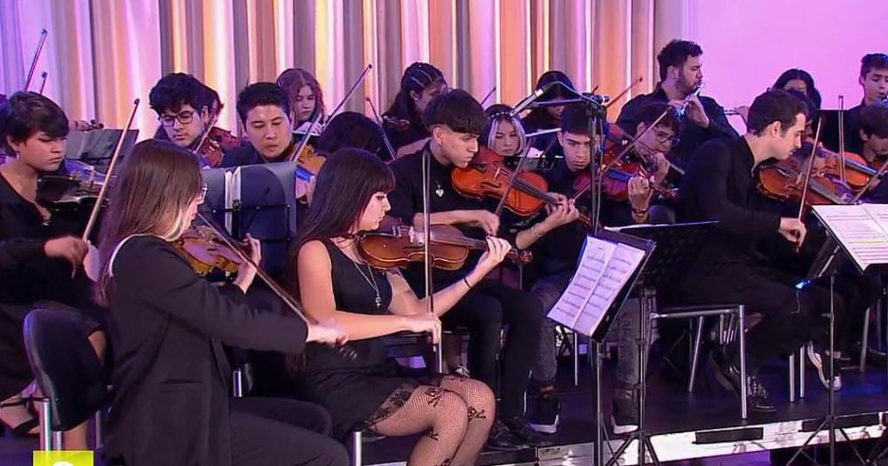 La Orquesta de Fiorito tocoacute en el Palacio San Martiacuten y salioacute por la TV Puacuteblica