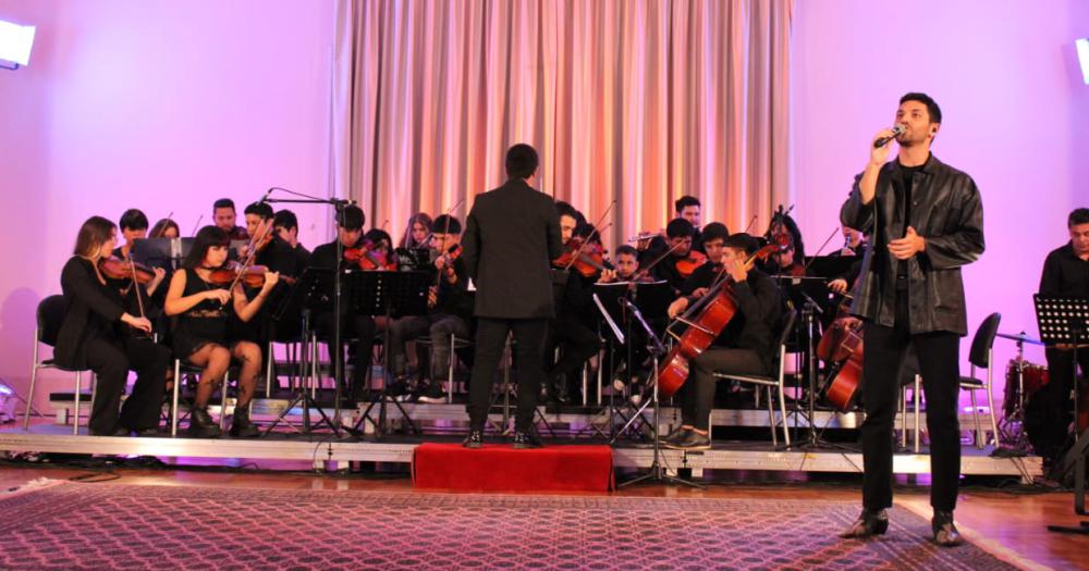 Parte de la orquesta local en el evento que se realizó en CABA