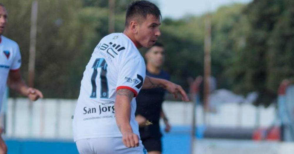 Lavezzi anotó por duplicado ante Dlmine