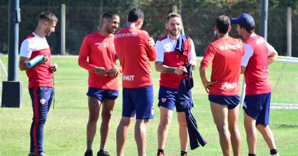 Talleres visitar a un rival directo