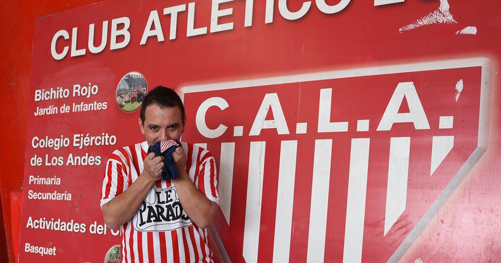 Es fanaacutetico de Los Andes y seraacute la voz del estadio Eduardo Gallardoacuten