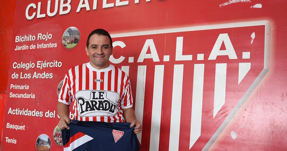 Es fanaacutetico de Los Andes y seraacute la voz del estadio Eduardo Gallardoacuten