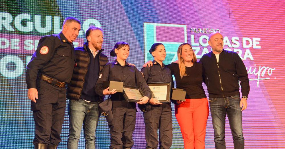 Las hermanas Chiesa fueron distinguidas en el Teatro del Municipio