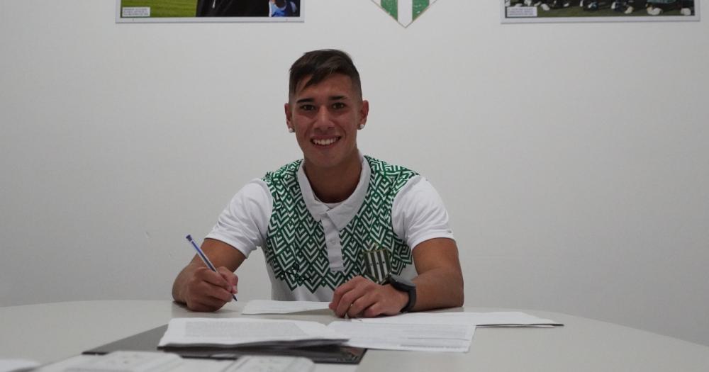Gerónimo rivera firmó su primer contrato profesional con Banfield