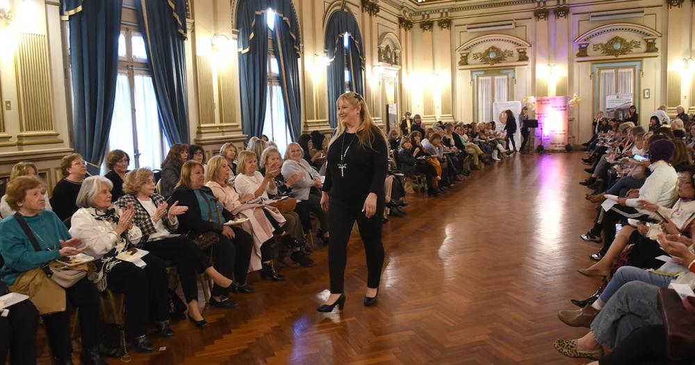 Asiacute fue el exitoso desfile a beneficio de Lalcec Lomas