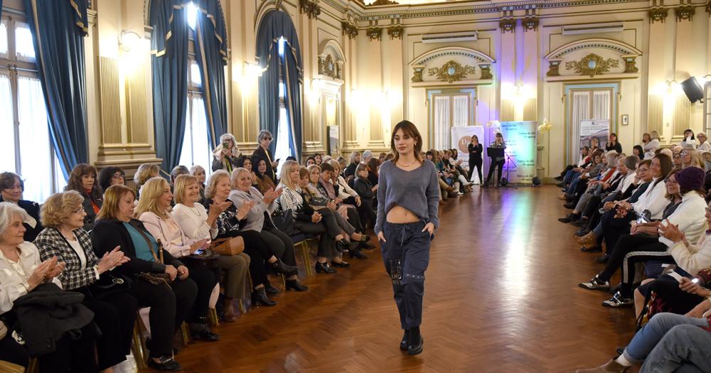 Asiacute fue el exitoso desfile a beneficio de Lalcec Lomas