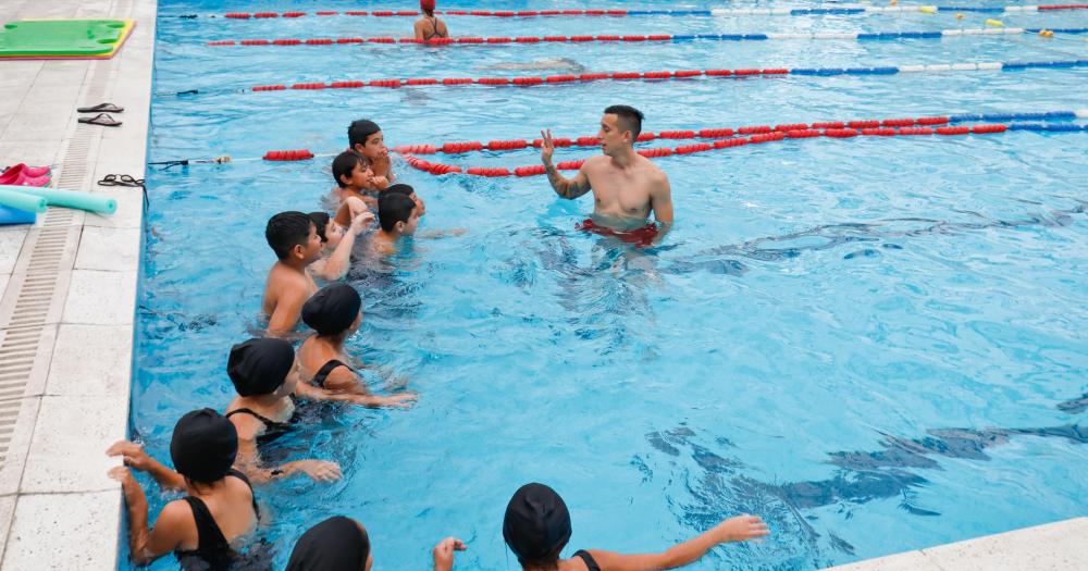 Las clases se dictan en el Parque de Lomas y en el natatorio Guyo Sember