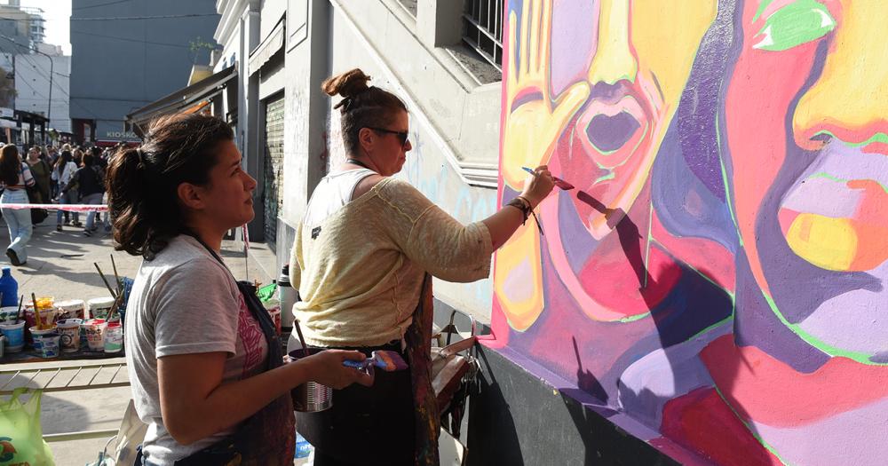 Ni Una Menos- pintaron un mural en la estacioacuten de Lomas