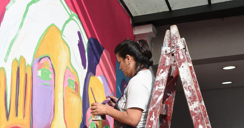 Ni Una Menos- pintaron un mural en la estacioacuten de Lomas