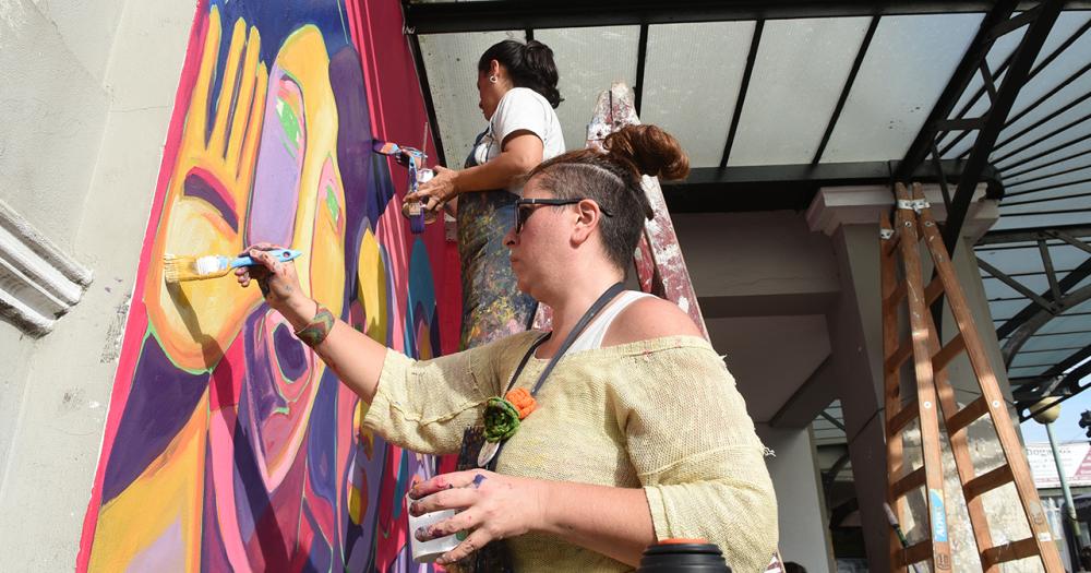 Ni Una Menos- pintaron un mural en la estacioacuten de Lomas