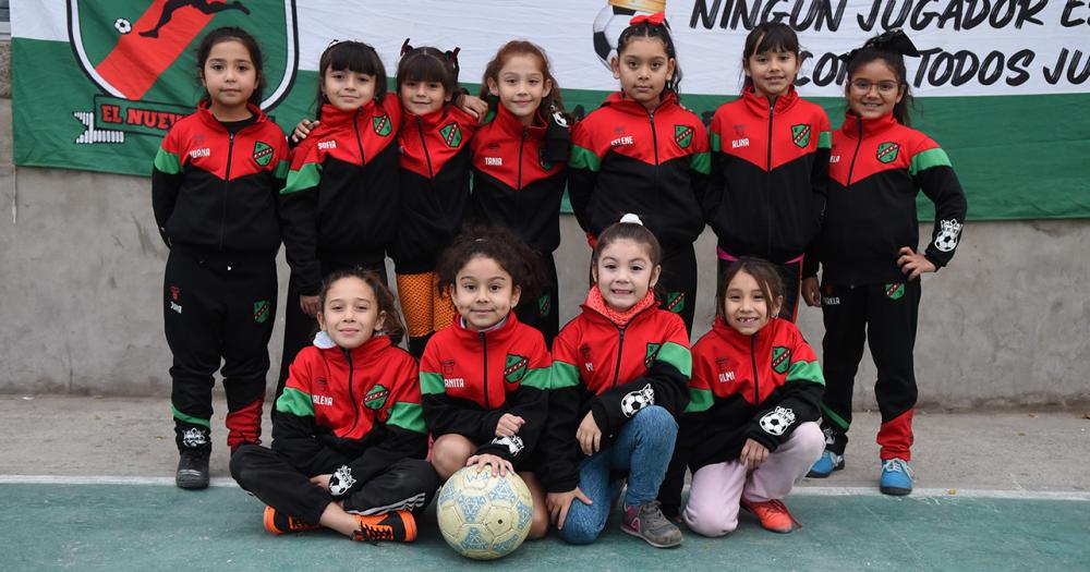 El Nuevo Bosque encara un lindo proyecto de fuacutetbol femenino