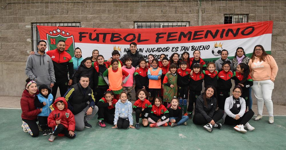 El Nuevo Bosque encara un lindo proyecto de fuacutetbol femenino