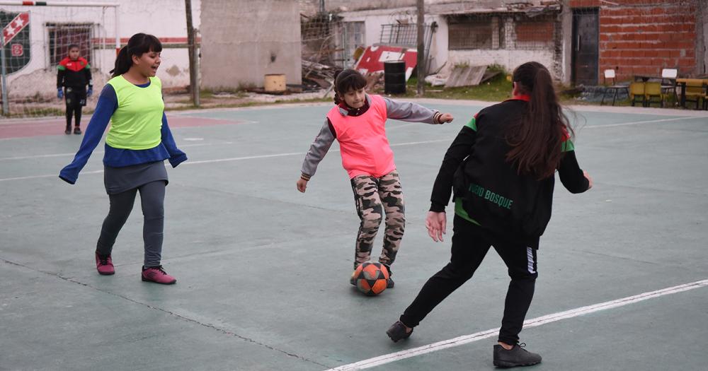 El Nuevo Bosque encara un lindo proyecto de fuacutetbol femenino