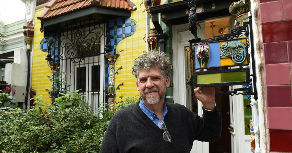 La casa que enamora a Lomas y es una parada obligada para sacarse fotos