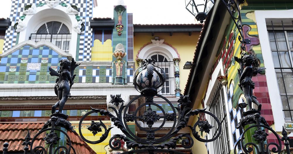 La casa que enamora a Lomas y es una parada obligada para sacarse fotos