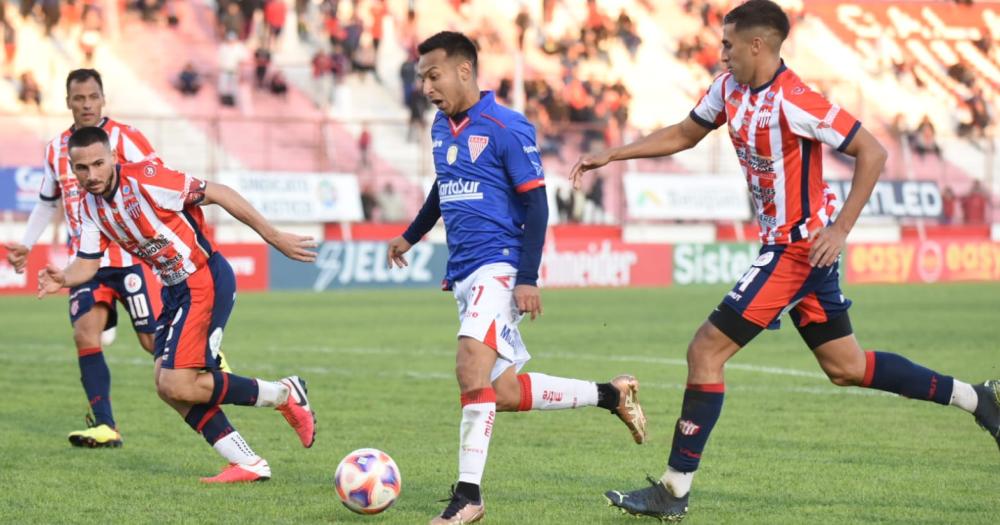 Ortiz fue el mejor jugador del Milrayitas ante el Tallarín