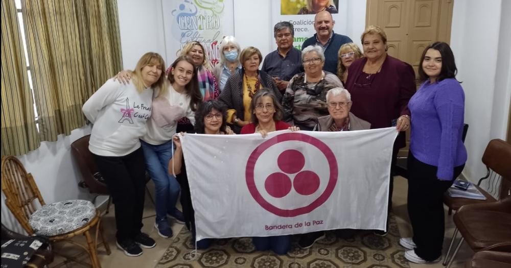 Los integrantes del Centro Cultural Mariano Moreno de Banfield invitaron a los vecinos a participar del concurso