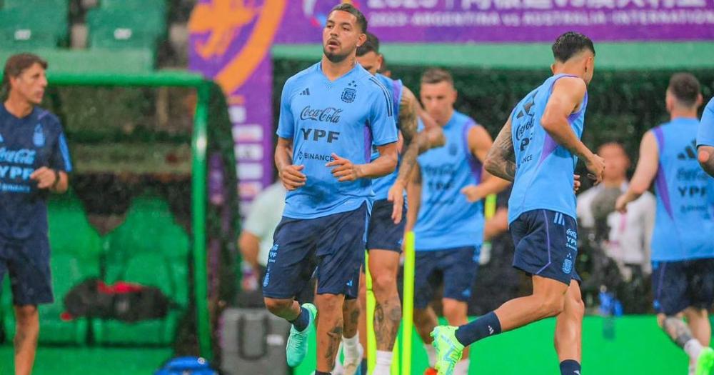 iquestLlegoacute la hora del lomense Facundo Medina en la Seleccioacuten