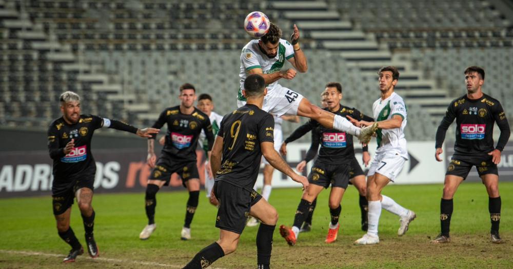 Milton Giménez es el actual goleador de Banfield