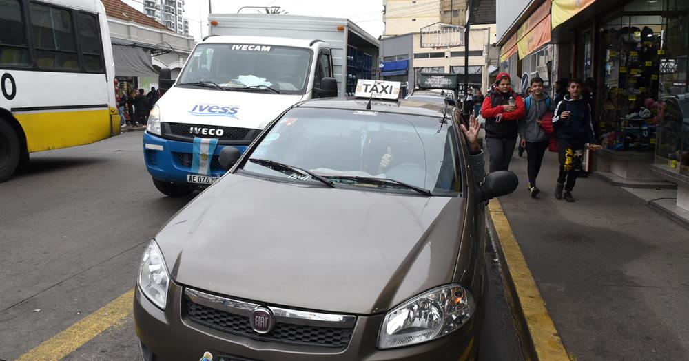 El Rolando Rivas de Lomas- ser taxista de corazoacuten
