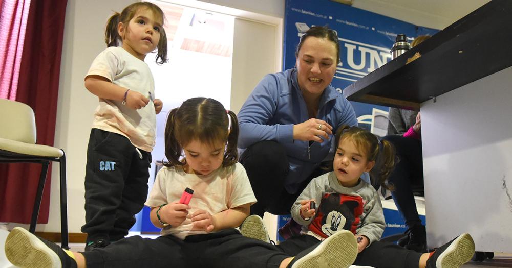 A diacuteas de cumplir 3 antildeos las trigemelas de Lomas visitaron La Unioacuten