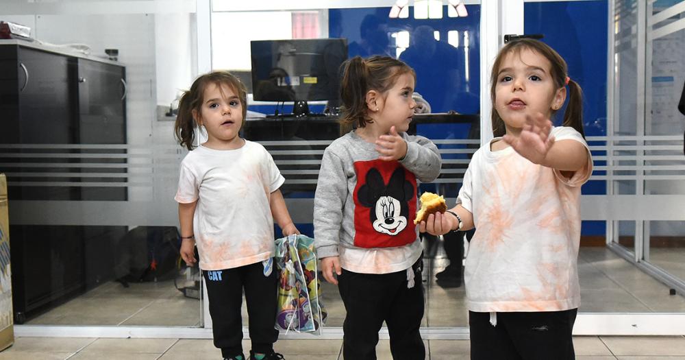 A diacuteas de cumplir 3 antildeos las trigemelas de Lomas visitaron La Unioacuten