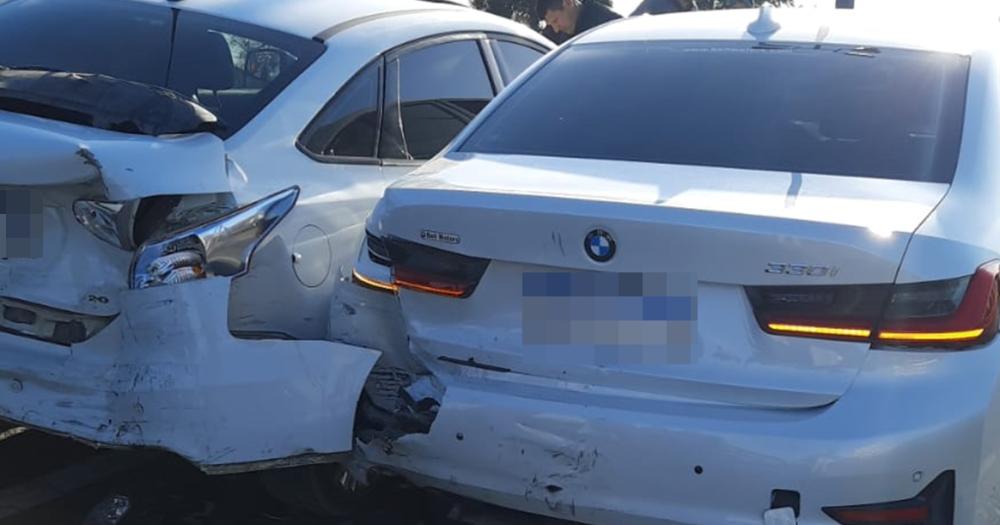 Dos vehículos terminaron con roturas tras el accidente