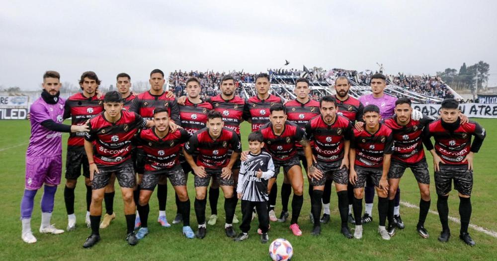 El Tambero no pudo ganar ante sus hinchas